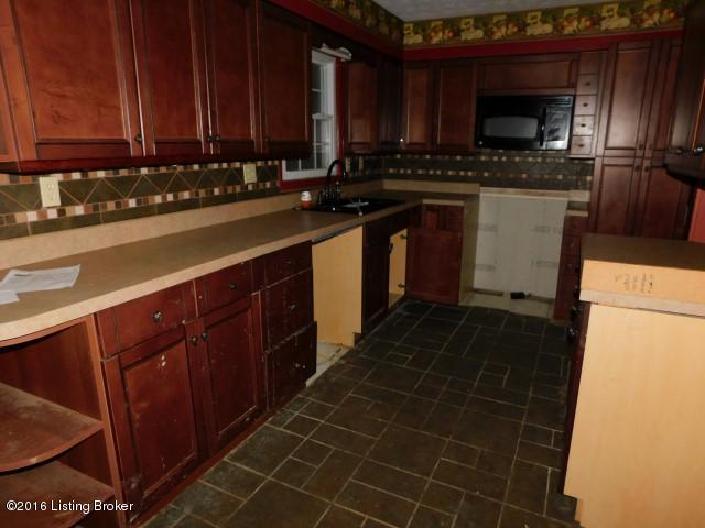1577 Fairview Road Lawrenceburg, KY 40342 - Photo 5 of 28 Kitchen