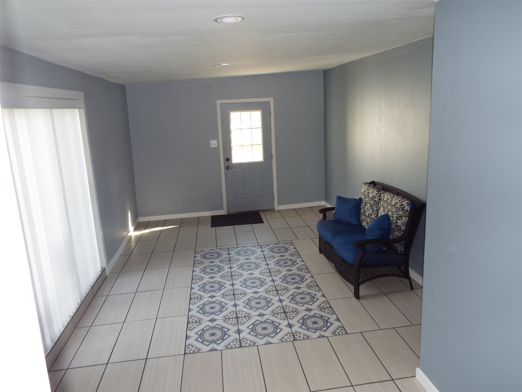12747 Douglas Road Mishawaka, IN 46545 - Photo 14 of 31 Gallery Image 14