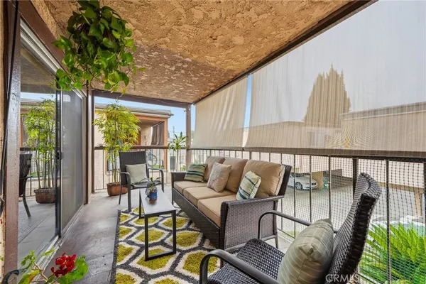 $495,000 | 16322 Eucalyptus Avenue, Unit 7, Bellflower, CA 90706