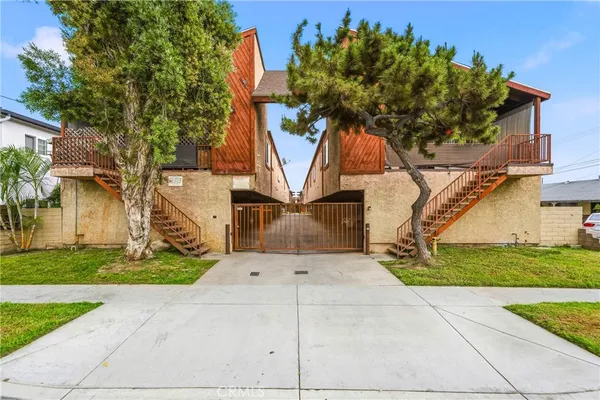 $495,000 | 16322 Eucalyptus Avenue, Unit 7, Bellflower, CA 90706