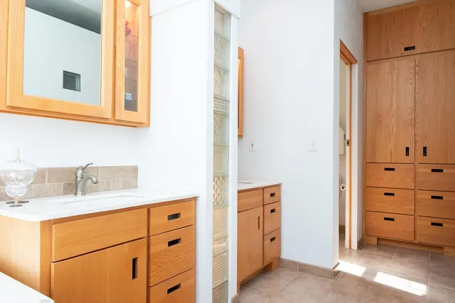 $580,000 | 7822 Burr Oak Road, Roscoe, IL 61073