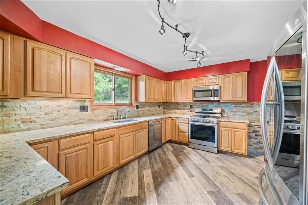 183 Mansfield Road Washington, PA 15301 - Photo 11 of 25 Tons of cabinets and counterspace