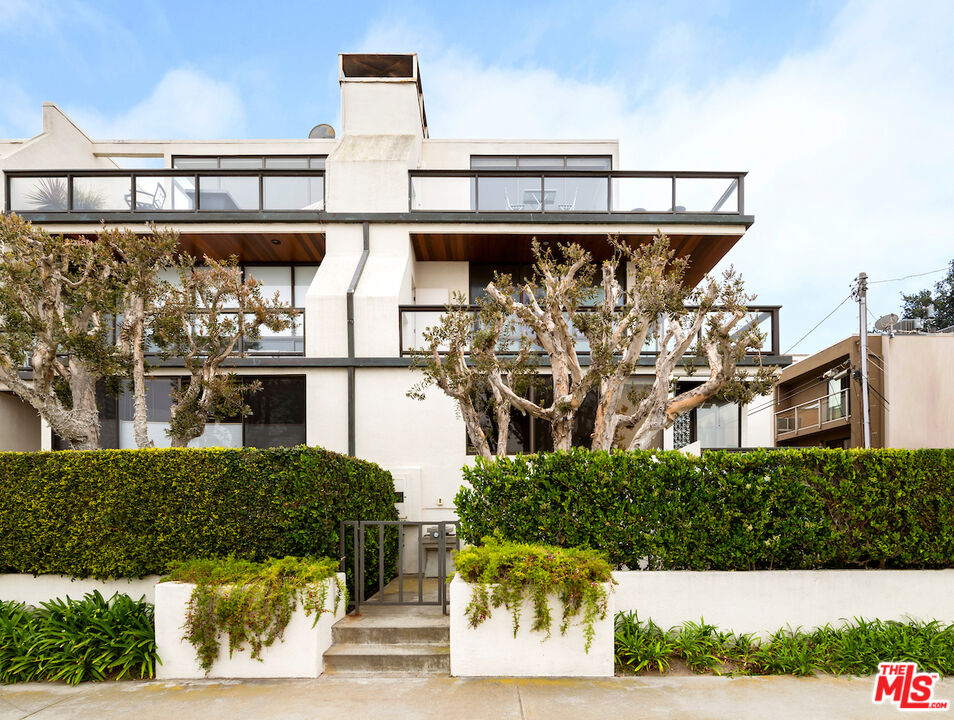 6209 Pacific Avenue, Unit 104 Playa del Rey, CA 90293 - Photo 2 of 18 front view of a house with a street