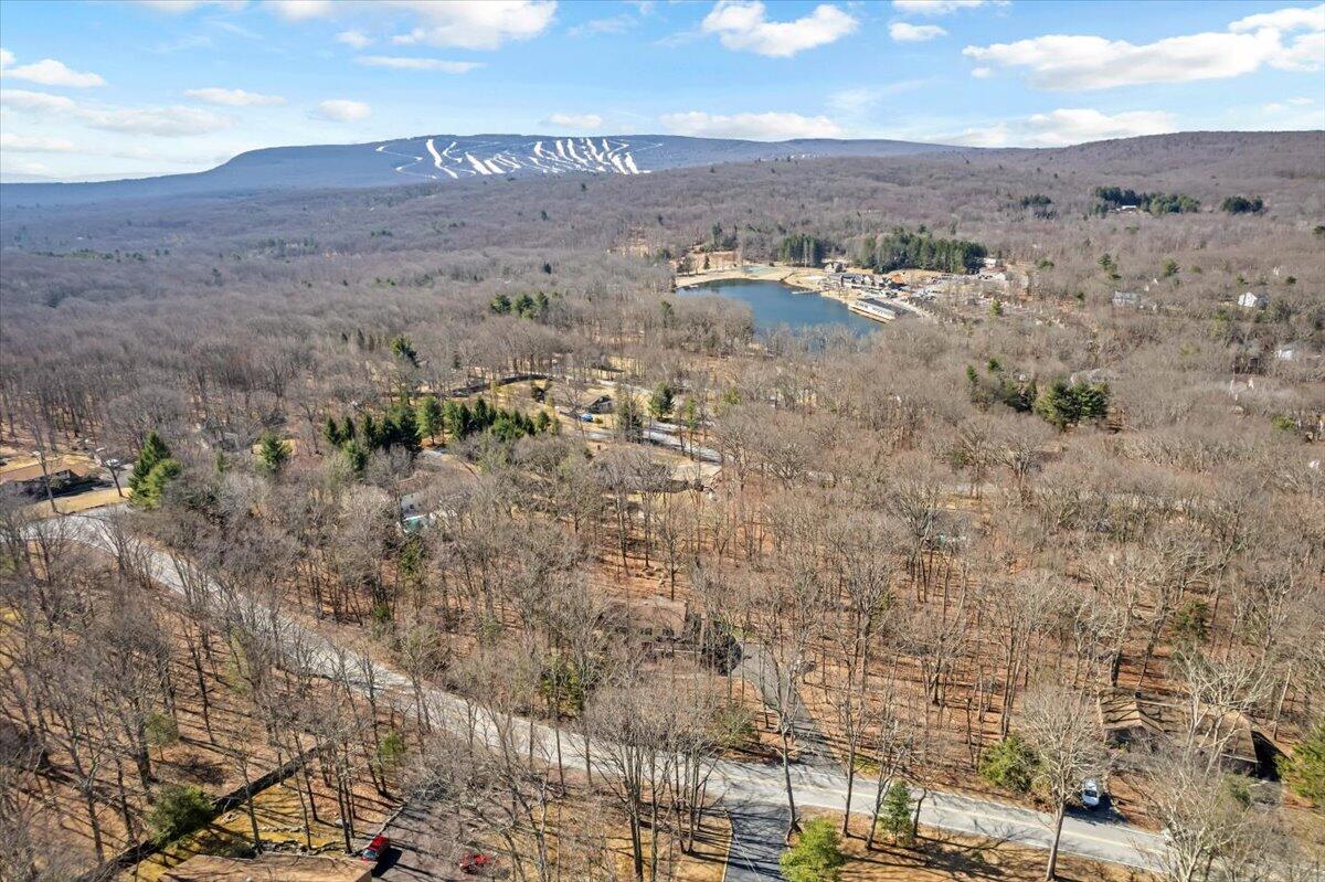 6444 Crestview Road Swiftwater, PA 18370 - Photo 11 of 40 12-Photo-11