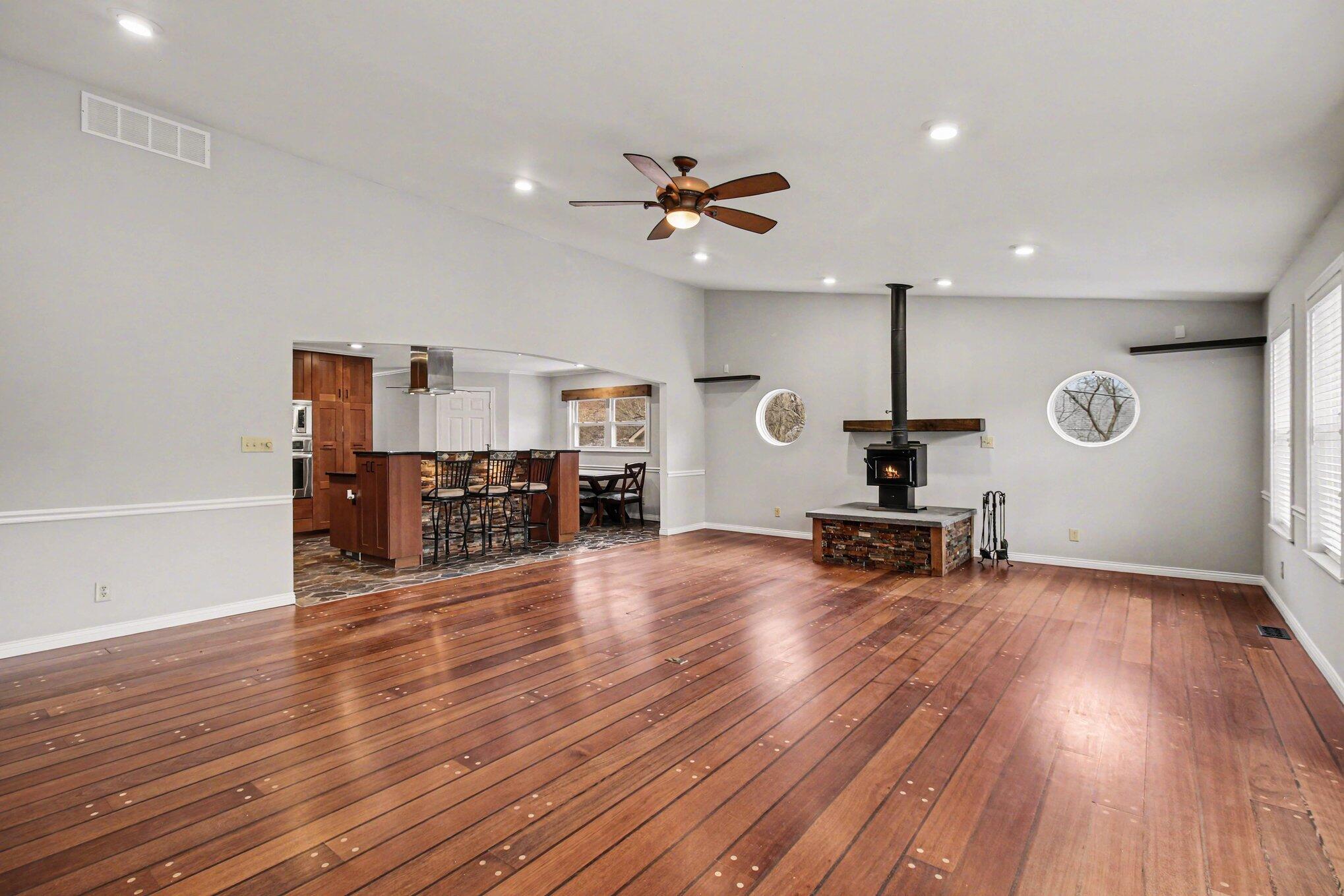 659 Bromley-Crescent Springs Road Fort Mitchell, KY 41017 - Photo 4 of 42 Gallery Image 4