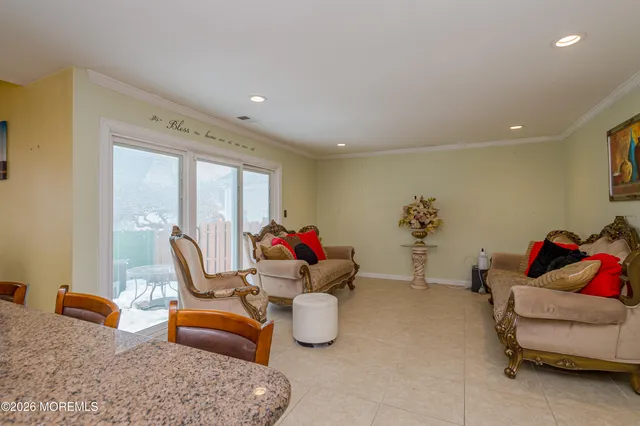 $750,000 | 137 Kentucky Way, Freehold, NJ 07728