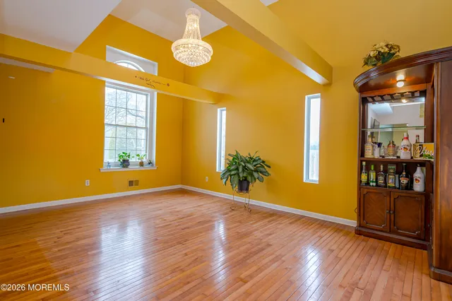 $750,000 | 137 Kentucky Way, Freehold, NJ 07728