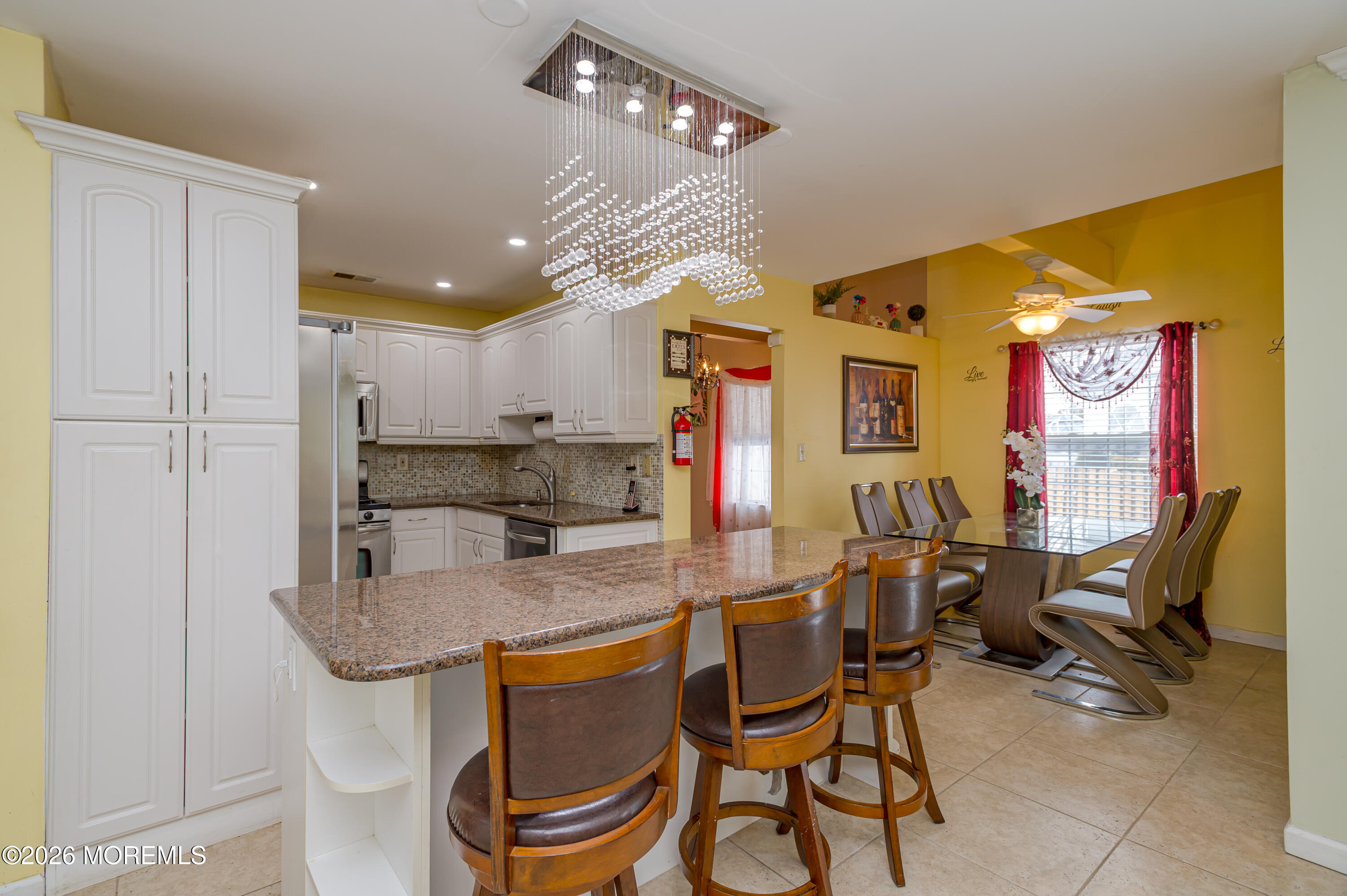 137 Kentucky Way Freehold, NJ 07728 - Photo 10 of 27 Eat-In Kitchen
