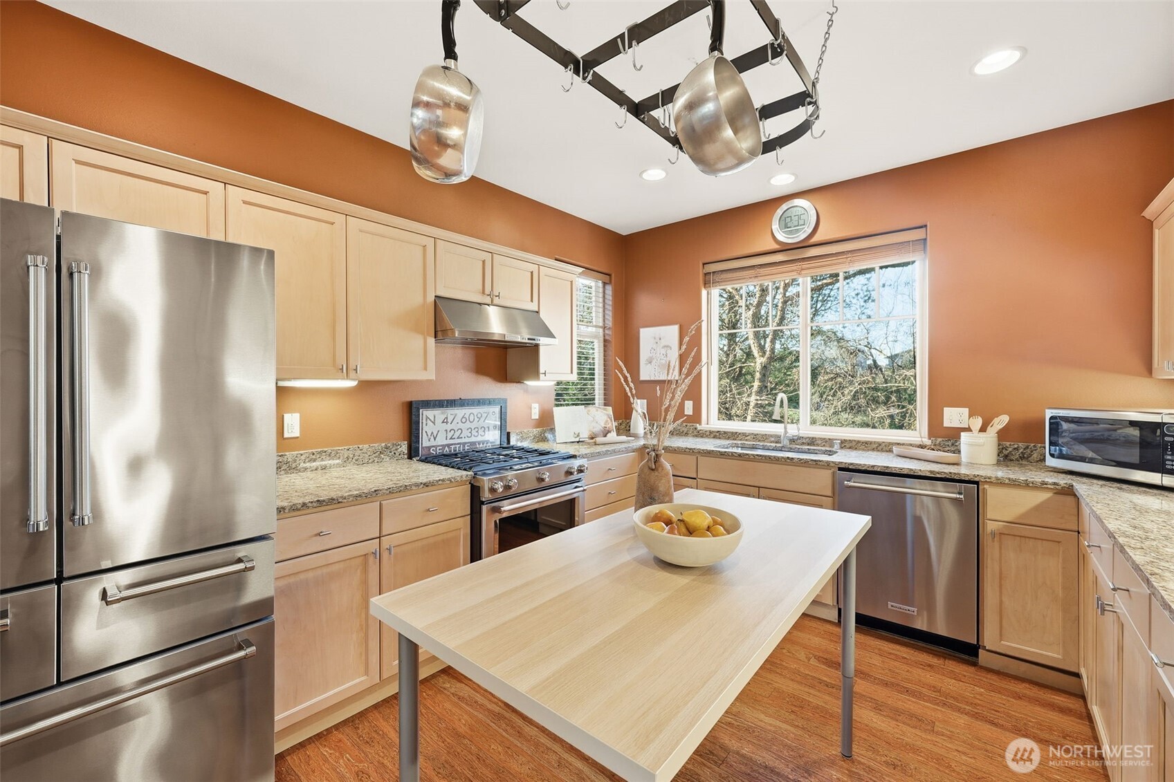 4107 20th Avenue Southwest Seattle, WA 98106 - Photo 12 of 37