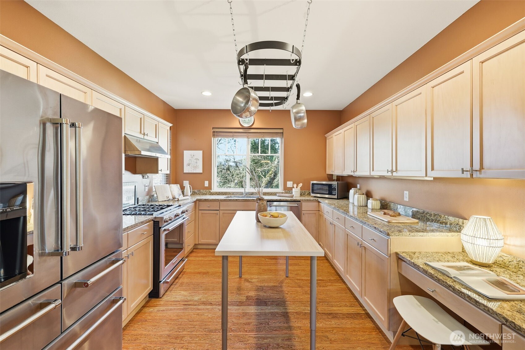 4107 20th Avenue Southwest Seattle, WA 98106 - Photo 13 of 37