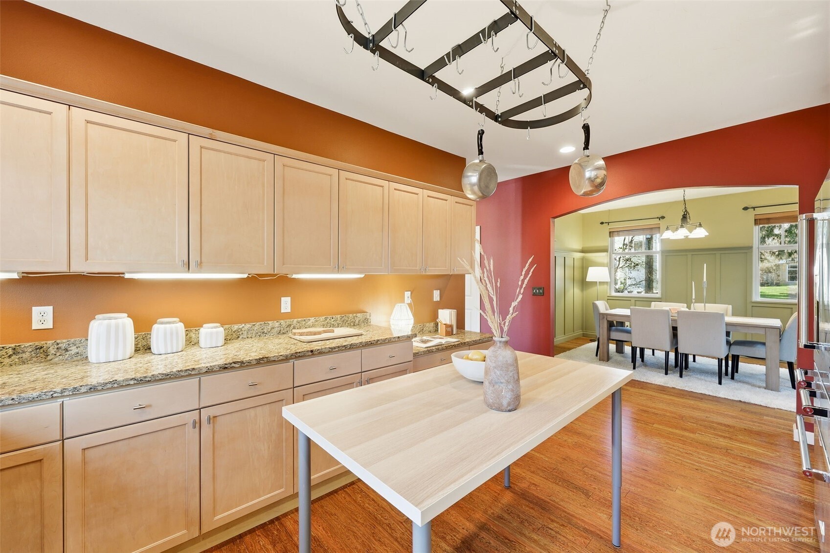 4107 20th Avenue Southwest Seattle, WA 98106 - Photo 14 of 37
