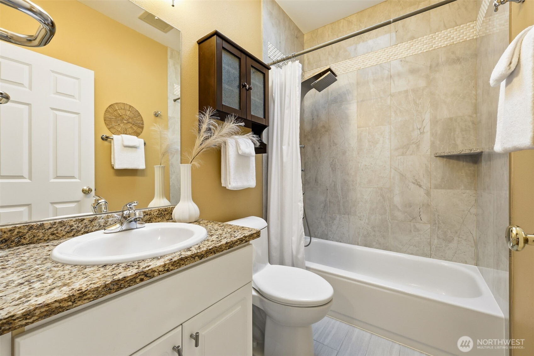 4107 20th Avenue Southwest Seattle, WA 98106 - Photo 21 of 37
