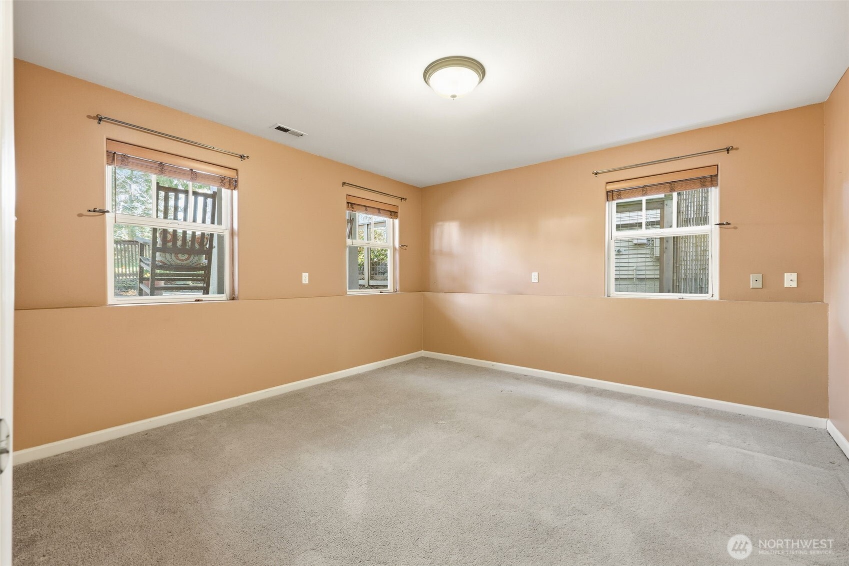 4107 20th Avenue Southwest Seattle, WA 98106 - Photo 22 of 37