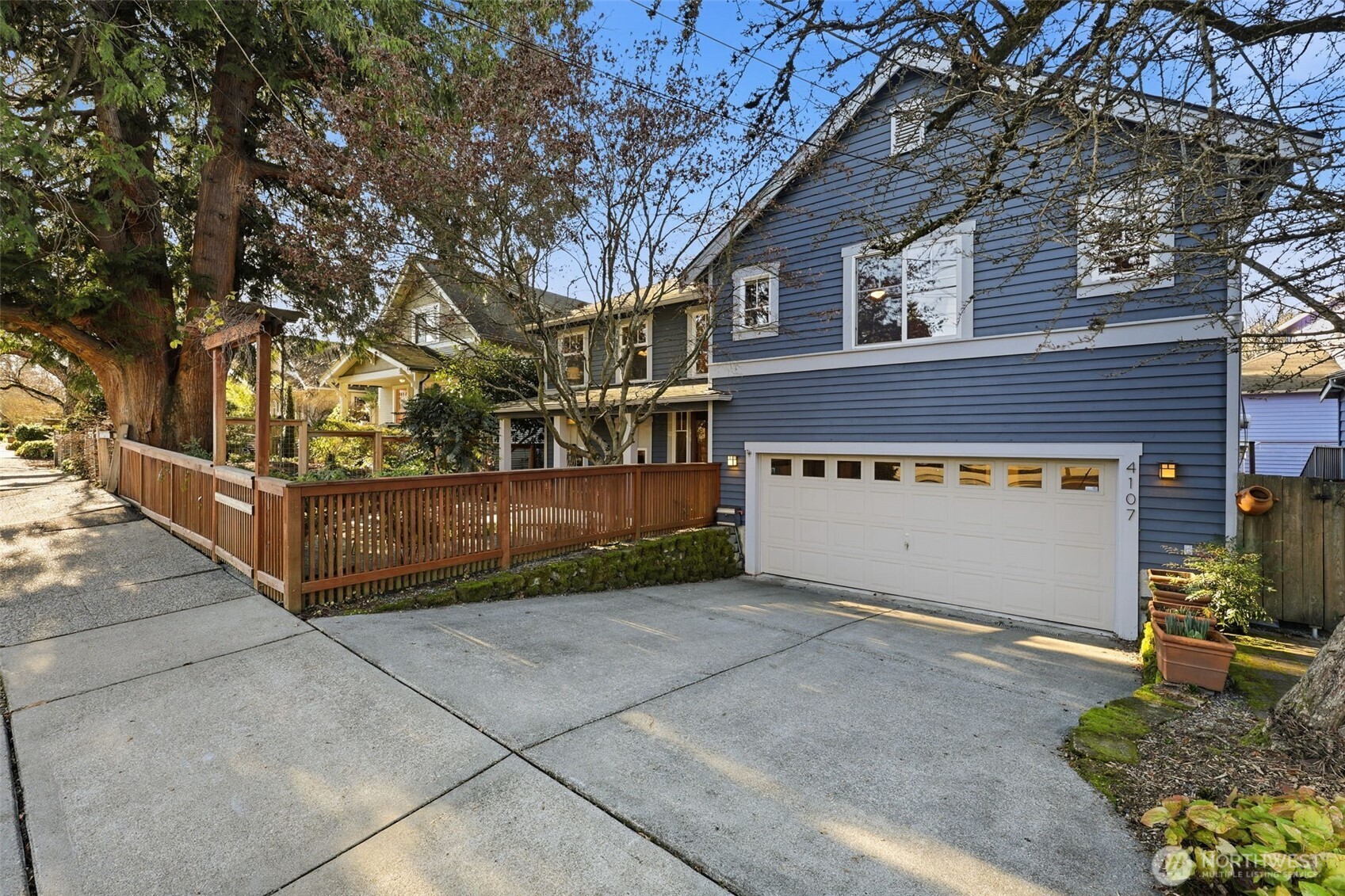 4107 20th Avenue Southwest Seattle, WA 98106 - Photo 28 of 37