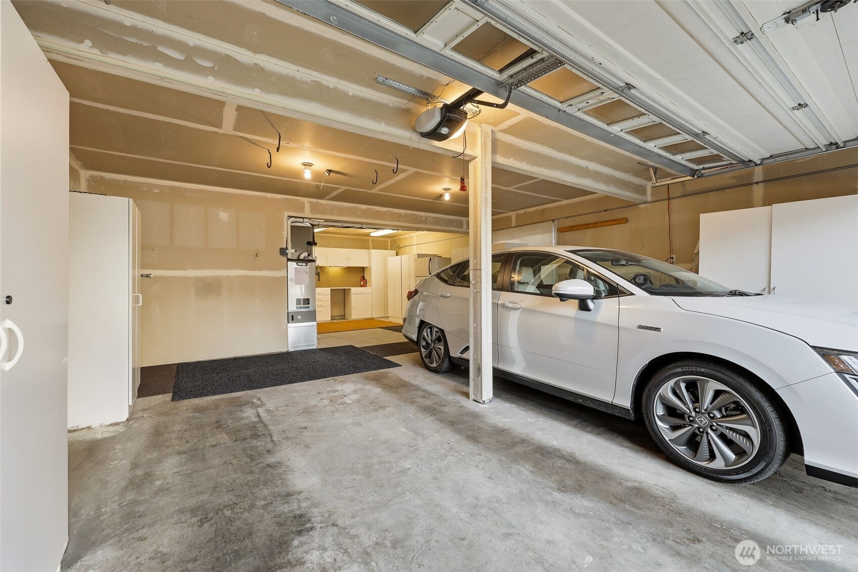 4107 20th Avenue Southwest Seattle, WA 98106 - Photo 29 of 37