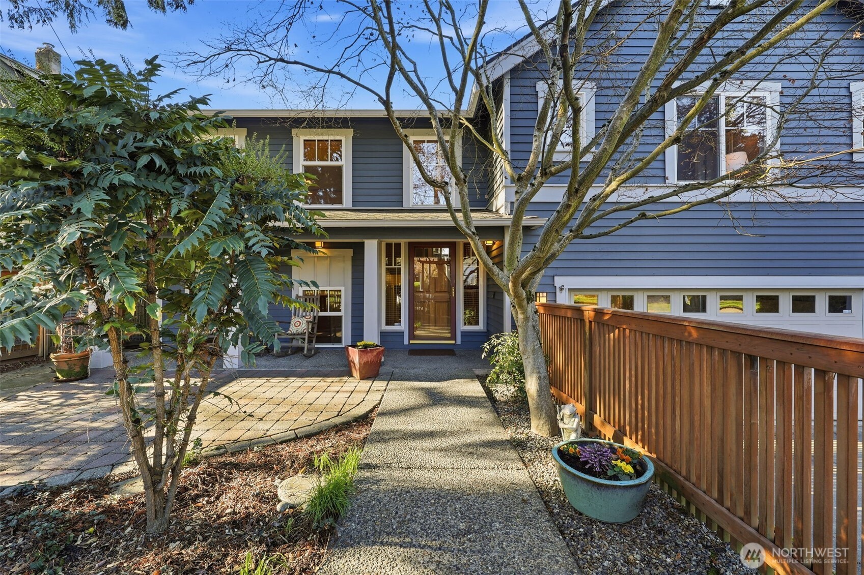 4107 20th Avenue Southwest Seattle, WA 98106 - Photo 3 of 37