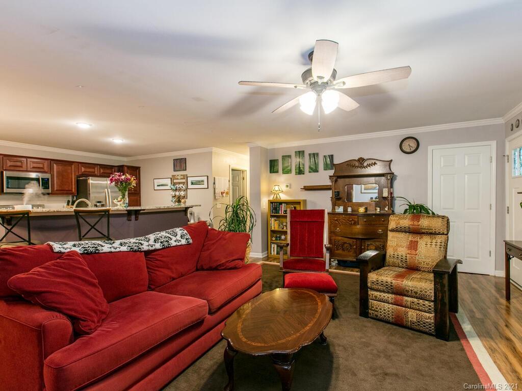 959 Bee Tree Road Swannanoa, NC 28778 - Photo 10 of 42 Gallery Image 10