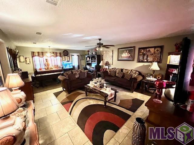 5151 Bangor Drive Baton Rouge, LA 70814 - Photo 2 of 11 Living