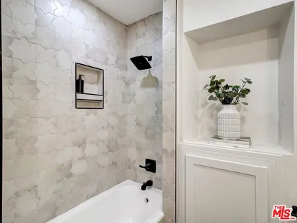 $999,999 | 440 West Ellis Avenue, Inglewood, CA 90302