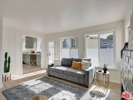 $999,999 | 440 West Ellis Avenue, Inglewood, CA 90302