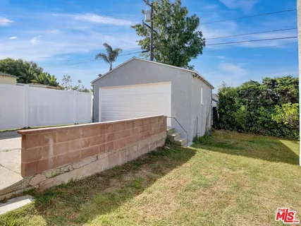 $999,999 | 440 West Ellis Avenue, Inglewood, CA 90302