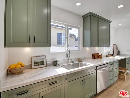 $999,999 | 440 West Ellis Avenue, Inglewood, CA 90302