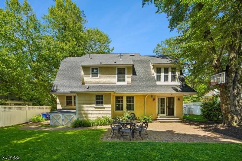 148 Beekman Road Summit, NJ 07901 - Photo 29 of 31