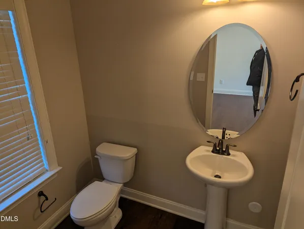 $2,270 | 833 Poplar Street, Durham, NC 27703