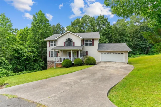 $369,000 | 1626 Lagenia Court, Dalton, GA 30721