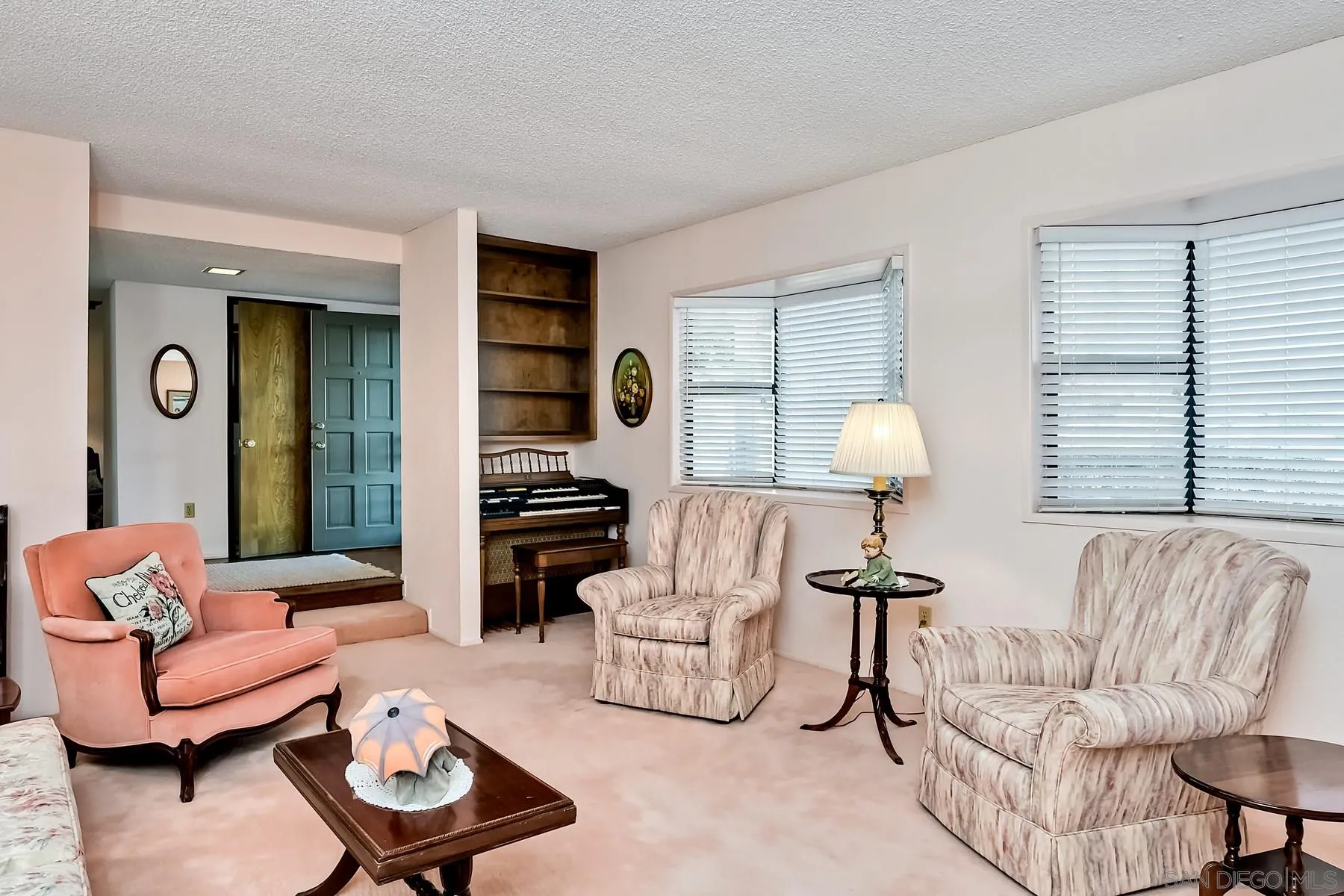 1828 Pine View Road Alpine, CA 91901 - Photo 11 of 53 a living room with furniture and a lamp