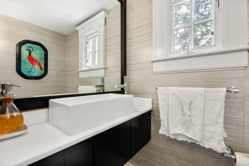 133 Abbott Road Wellesley, MA 02481 - Photo 17 of 42