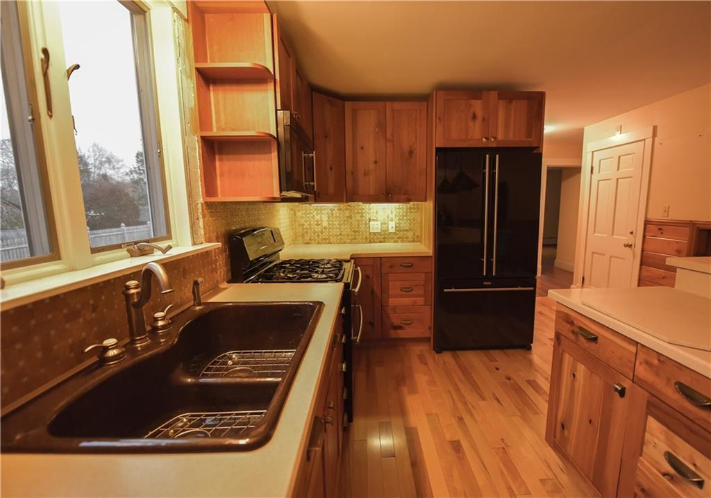 6 Rand Road Yarmouth, ME 04096 - Photo 9 of 23 Kitchen showing double sink