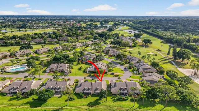 $283,500 | 6869 Fountains Circle, Unit 6869, Lake Worth, FL 33467