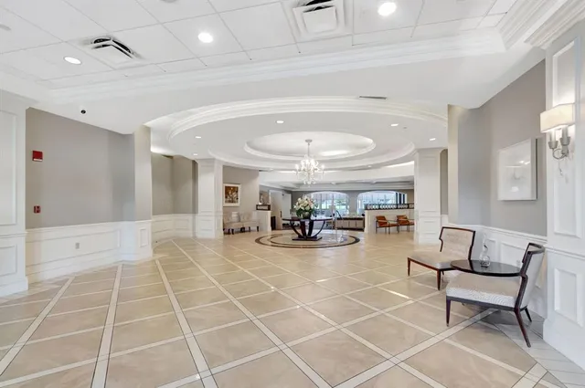 $283,500 | 6869 Fountains Circle, Unit 6869, Lake Worth, FL 33467