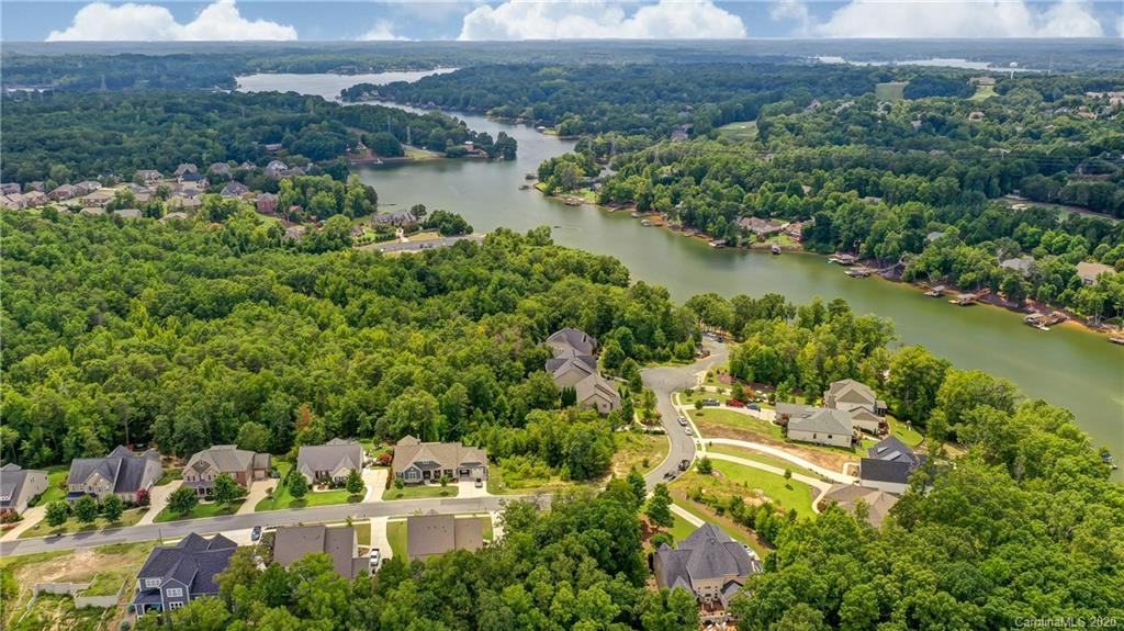 353 Calming Way, Unit 80 Tega Cay, SC 29708 - Photo 4 of 5