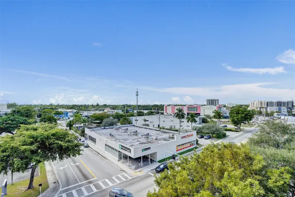 $149,995 | 1465 Northeast 123rd Street, Unit 714, North Miami, FL 33161