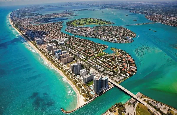 $149,995 | 1465 Northeast 123rd Street, Unit 714, North Miami, FL 33161