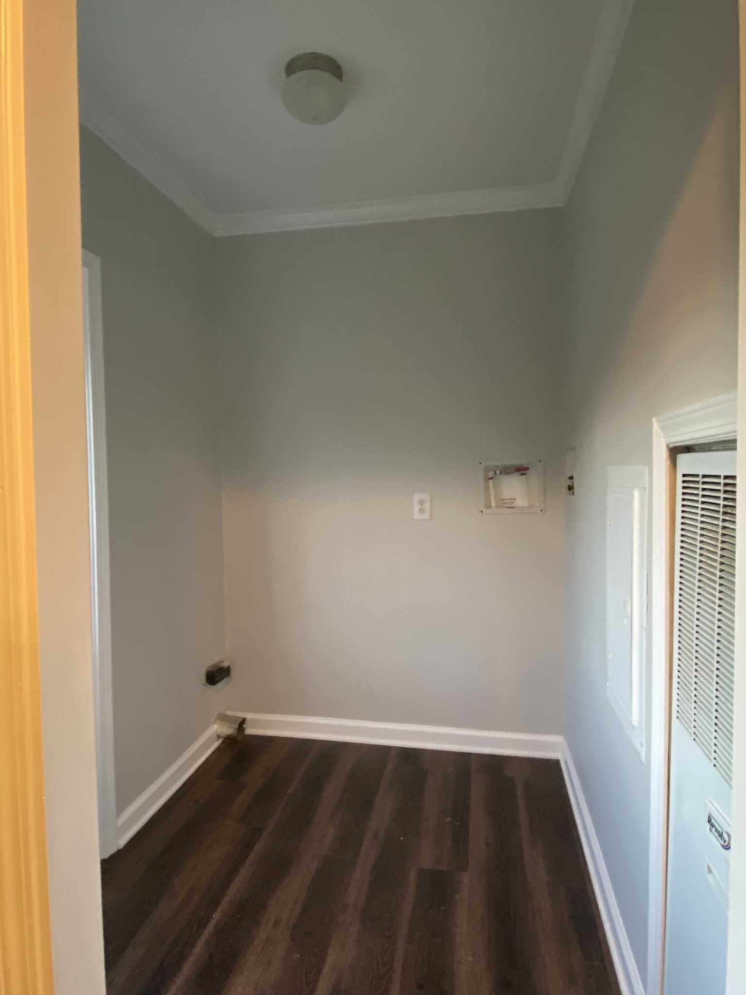 239 Dotson Road Lafayette, TN 37083 - Photo 11 of 12 wooden floor in an empty room