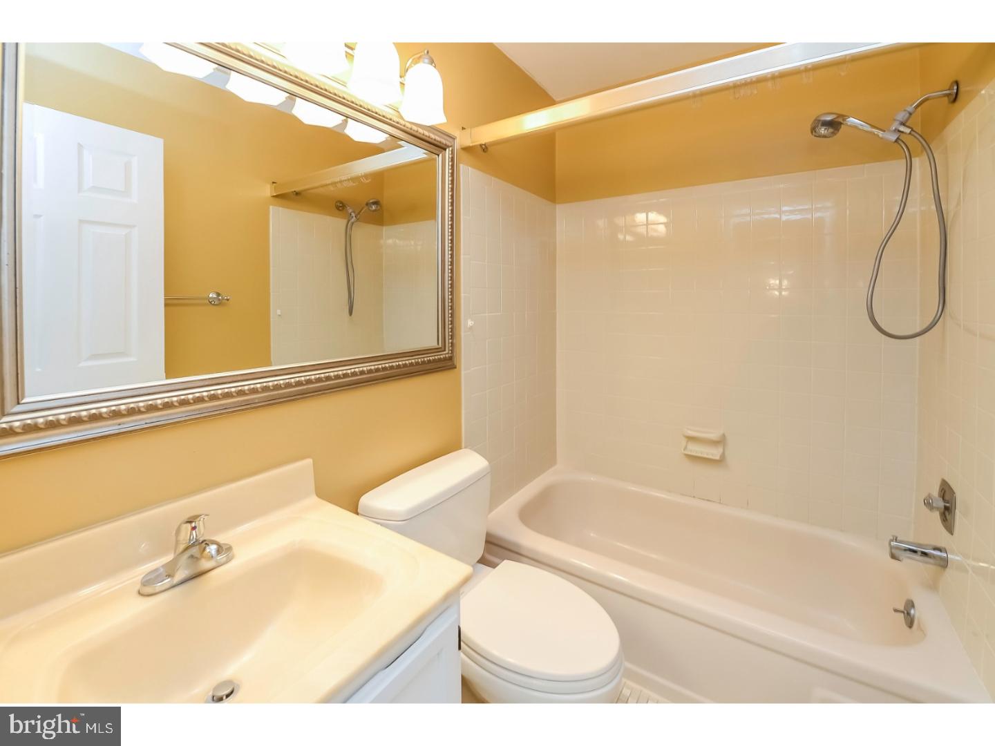 86 Farnwood Road Mount Laurel, NJ 08054 - Photo 21 of 23 Gallery Image 21