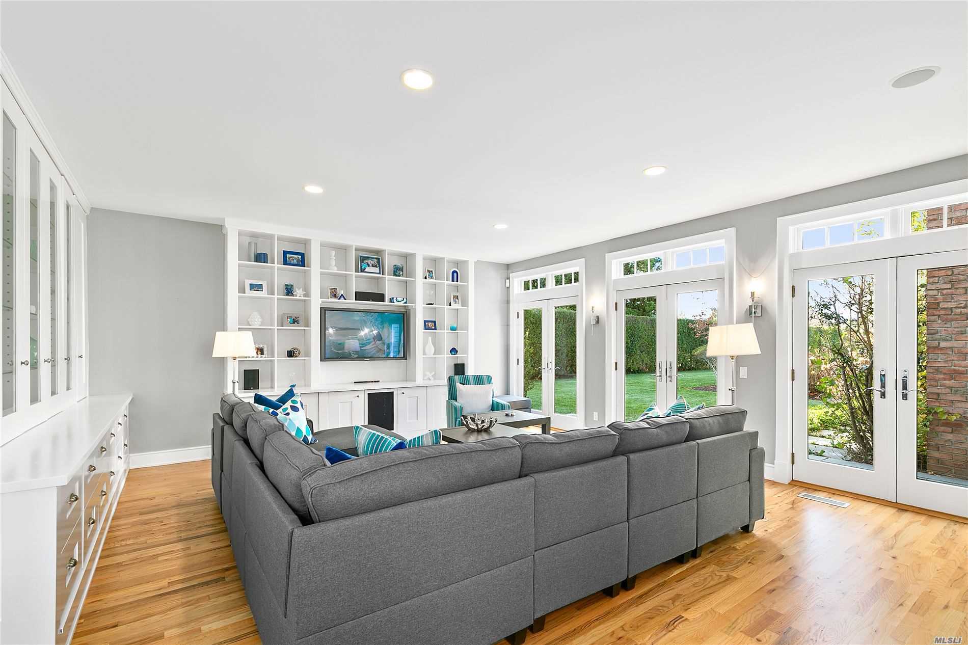 375 Wickapogue Road Southampton, NY 11968 - Photo 11 of 20