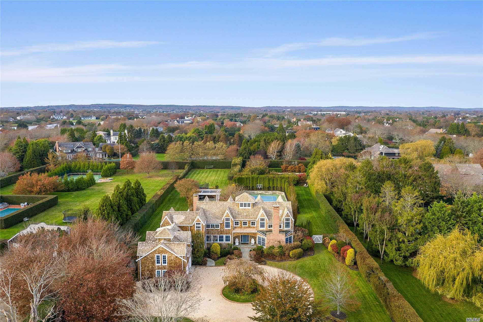 375 Wickapogue Road Southampton, NY 11968 - Photo 3 of 20