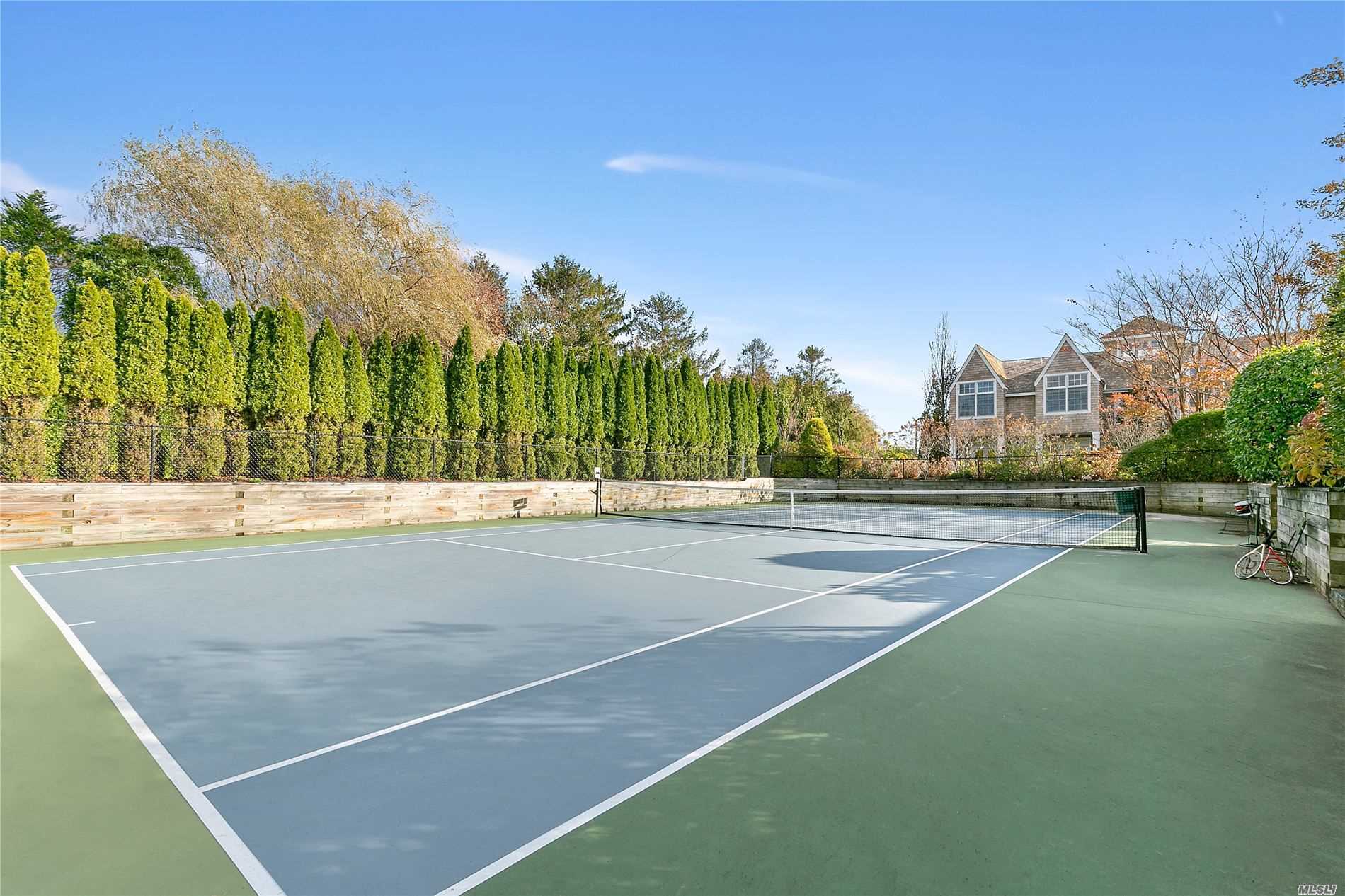 375 Wickapogue Road Southampton, NY 11968 - Photo 7 of 20