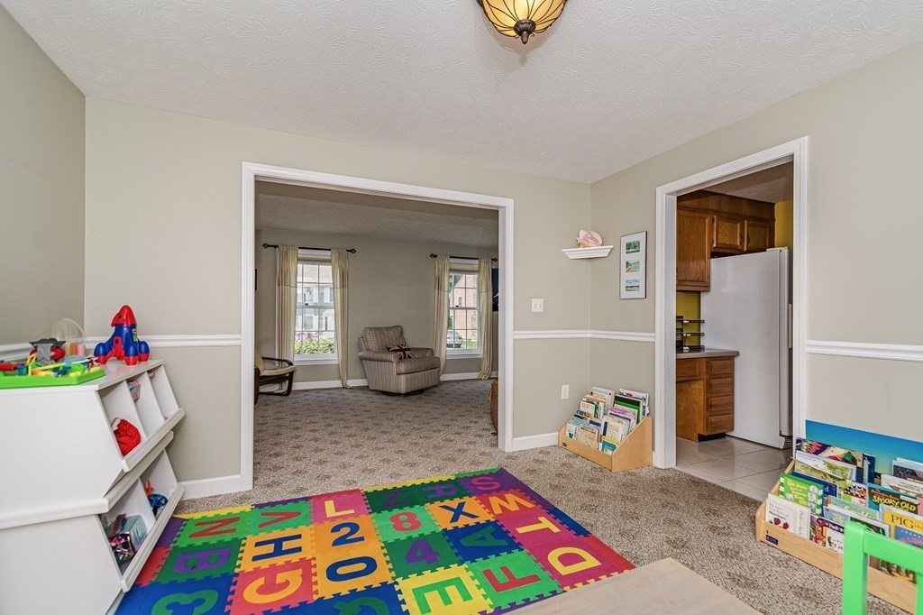 76 Stonegate Road, Unit 60 Chelmsford, MA 01824 - Photo 13 of 39