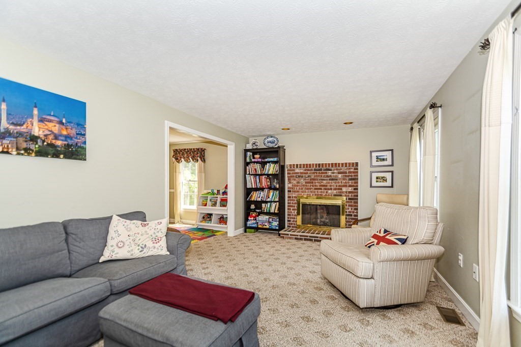 76 Stonegate Road, Unit 60 Chelmsford, MA 01824 - Photo 15 of 39