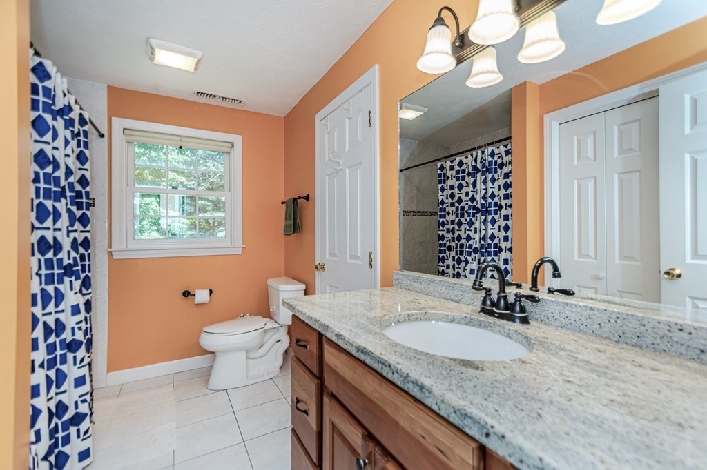 76 Stonegate Road, Unit 60 Chelmsford, MA 01824 - Photo 16 of 39