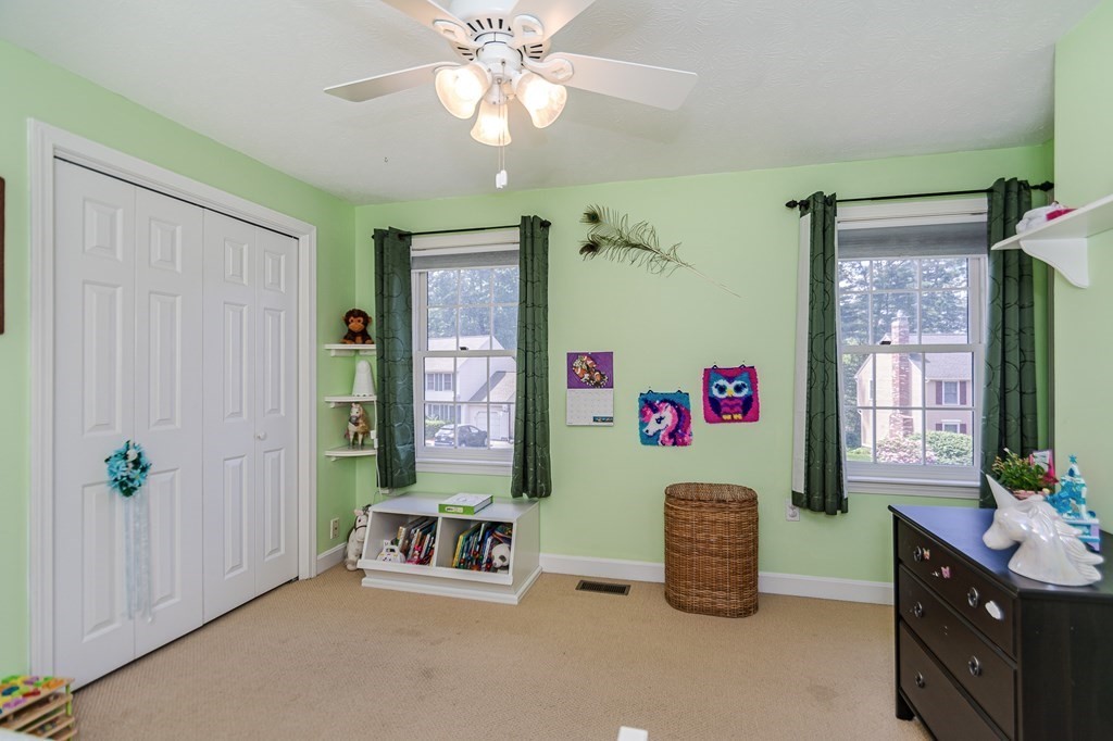 76 Stonegate Road, Unit 60 Chelmsford, MA 01824 - Photo 18 of 39