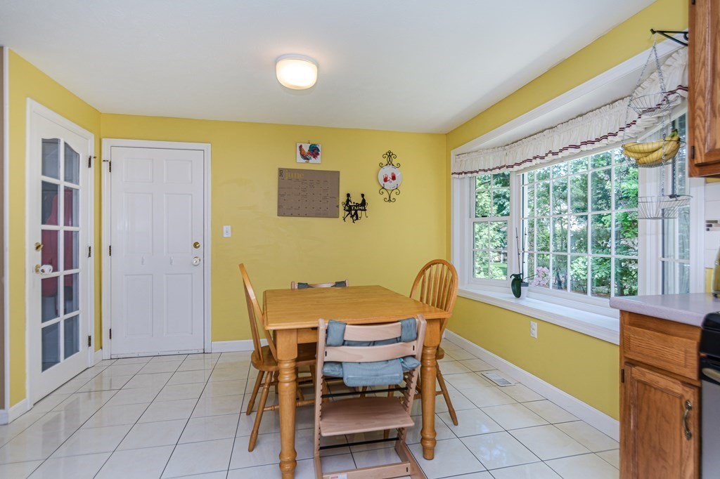 76 Stonegate Road, Unit 60 Chelmsford, MA 01824 - Photo 6 of 39