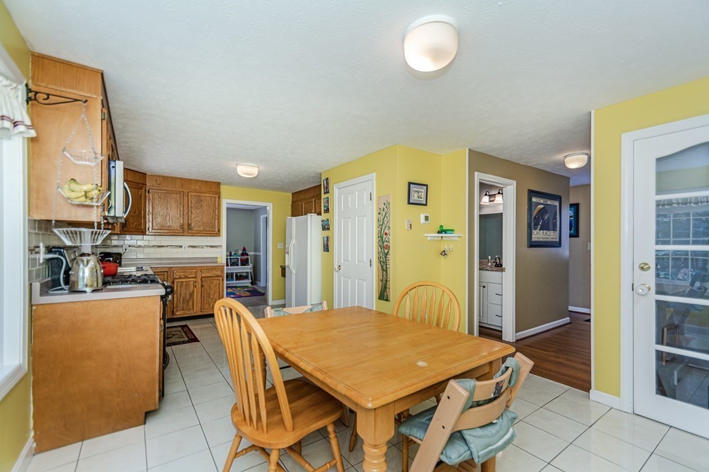 76 Stonegate Road, Unit 60 Chelmsford, MA 01824 - Photo 7 of 39