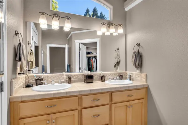 $434,900 | 1119 River Ridge Drive, Redding, CA 96003