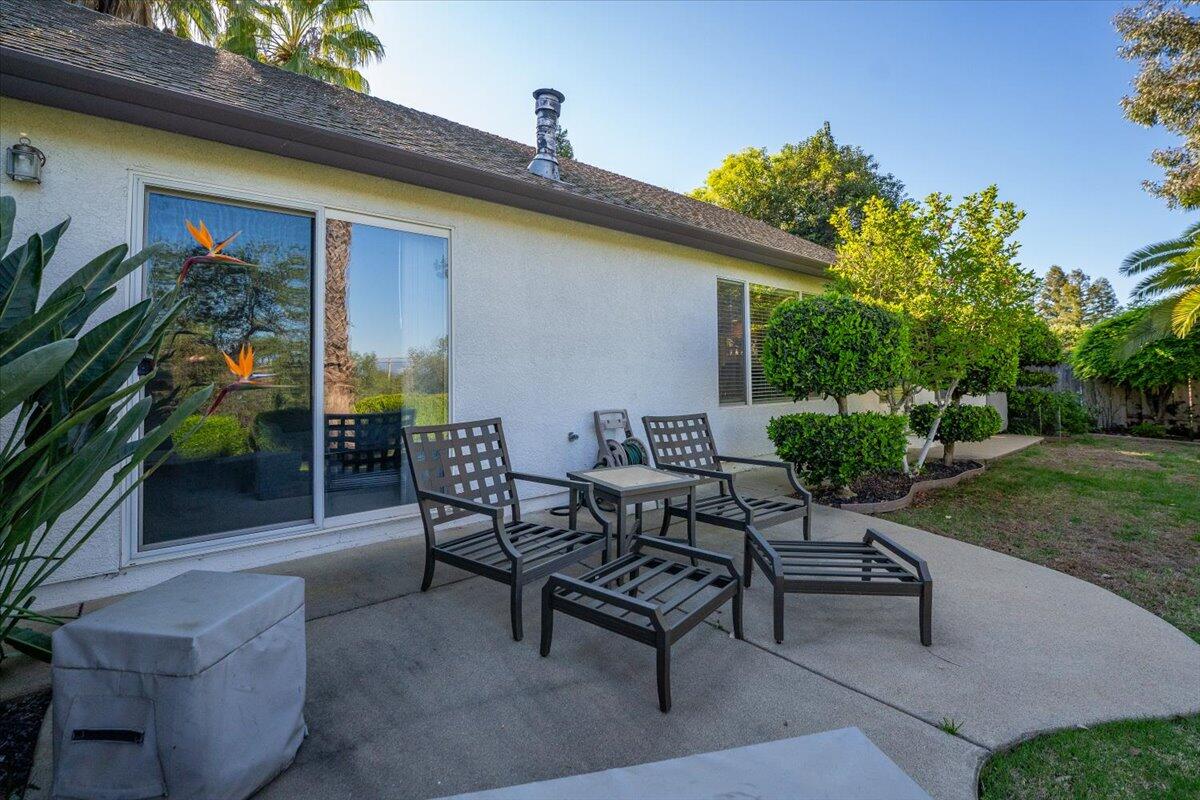 1119 River Ridge Drive Redding, CA 96003 - Photo 33 of 57 Patio